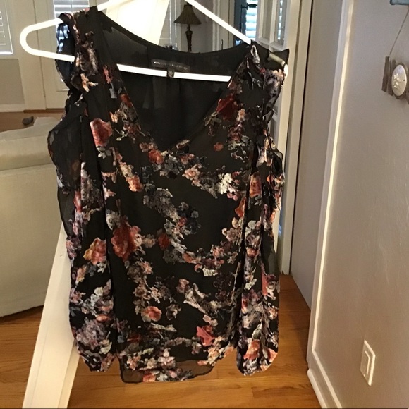 Womens top - Picture 2 of 3